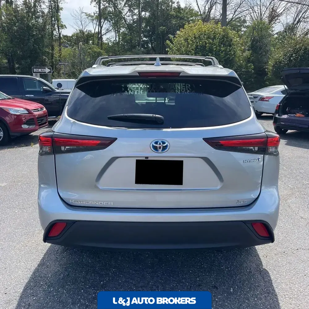 2024 Toyota Highlander Hybrid XLE