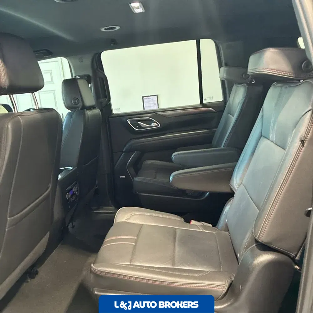 2024 Chevrolet Suburban RST
