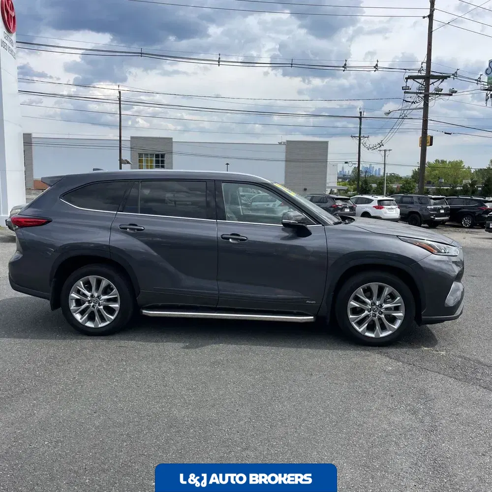 2023 Toyota Highlander Hybrid Limited