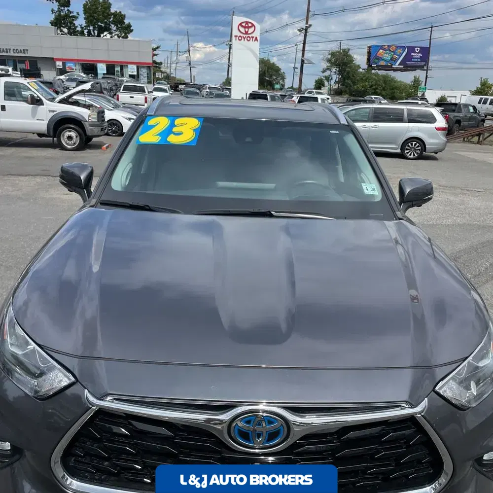 2023 Toyota Highlander Hybrid Limited