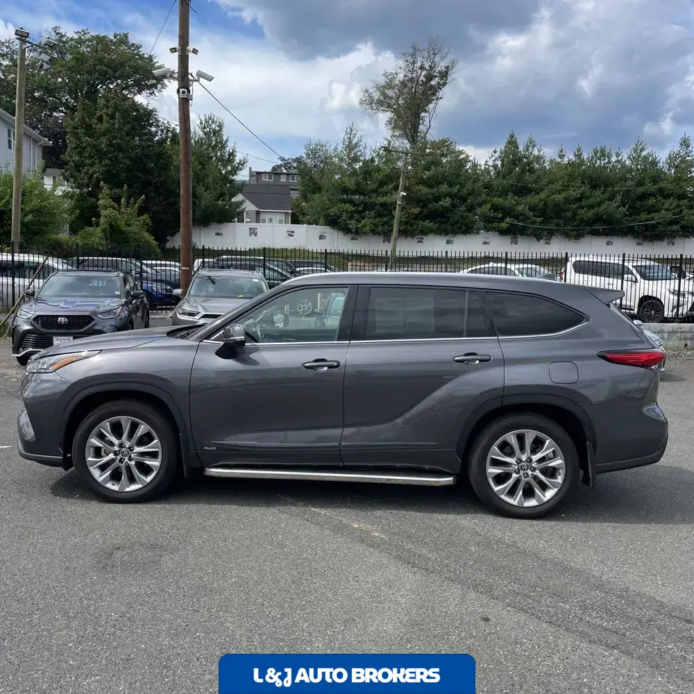 2023 Toyota Highlander Hybrid Limited