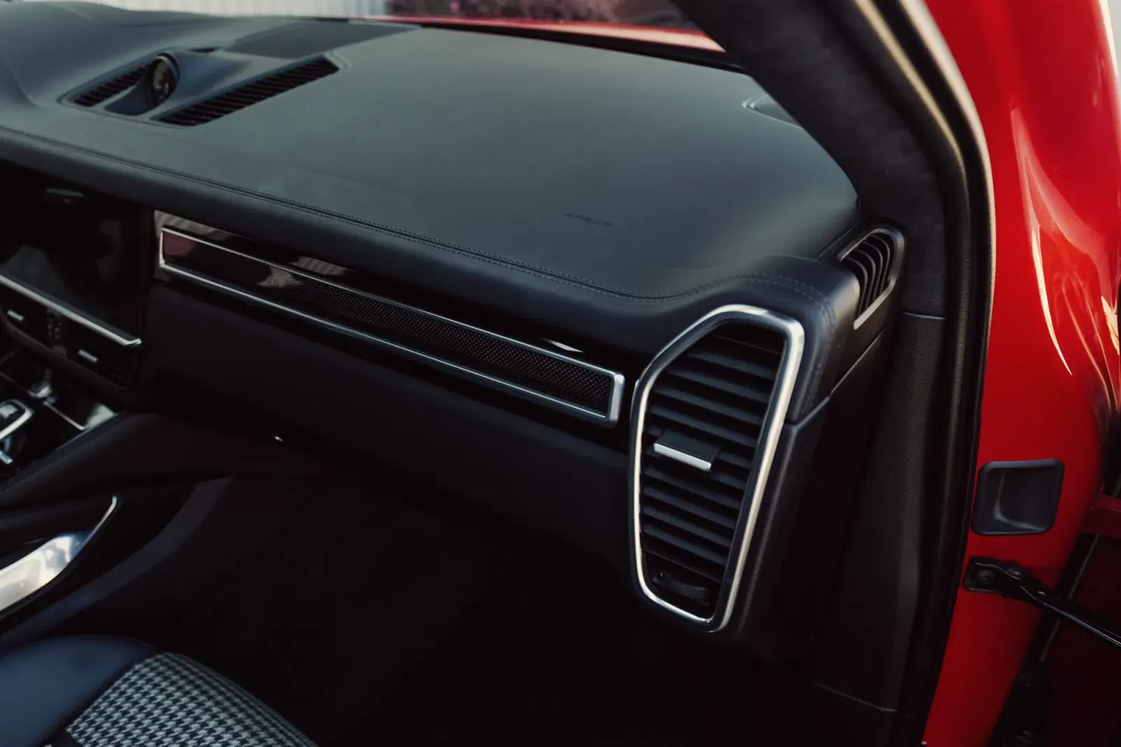 2022 Porsche Cayenne Turbo Coupe