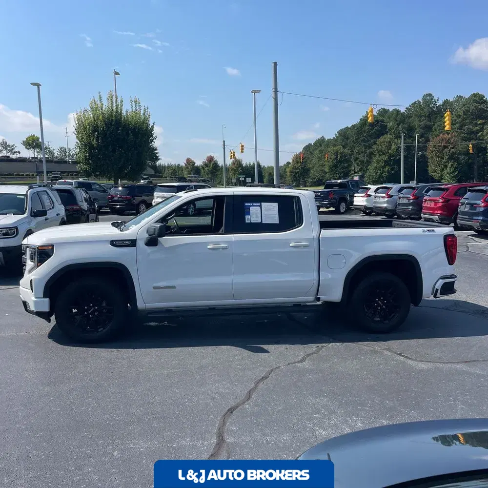 2023 GMC Sierra 1500 Elevation