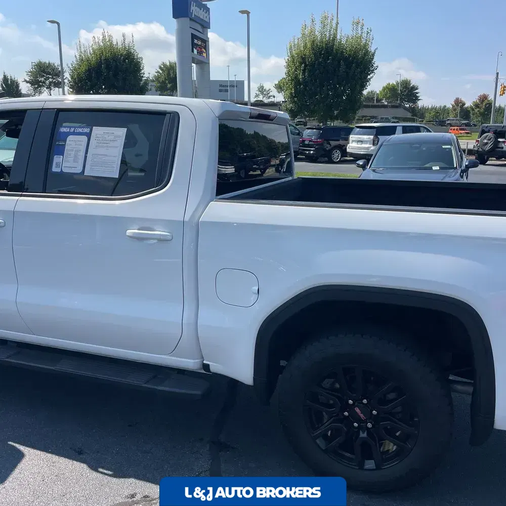 2023 GMC Sierra 1500 Elevation