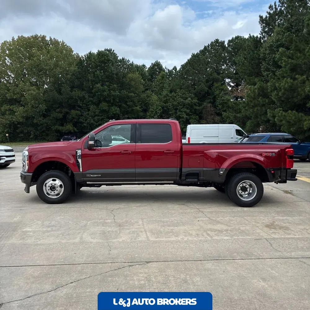 2025 Ford F-350 Super Duty King Ranch