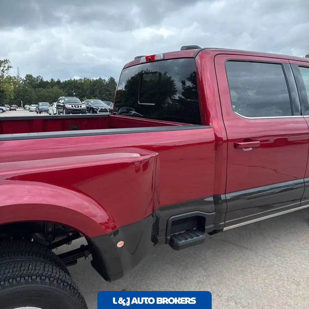 2025 Ford F-350 Super Duty King Ranch