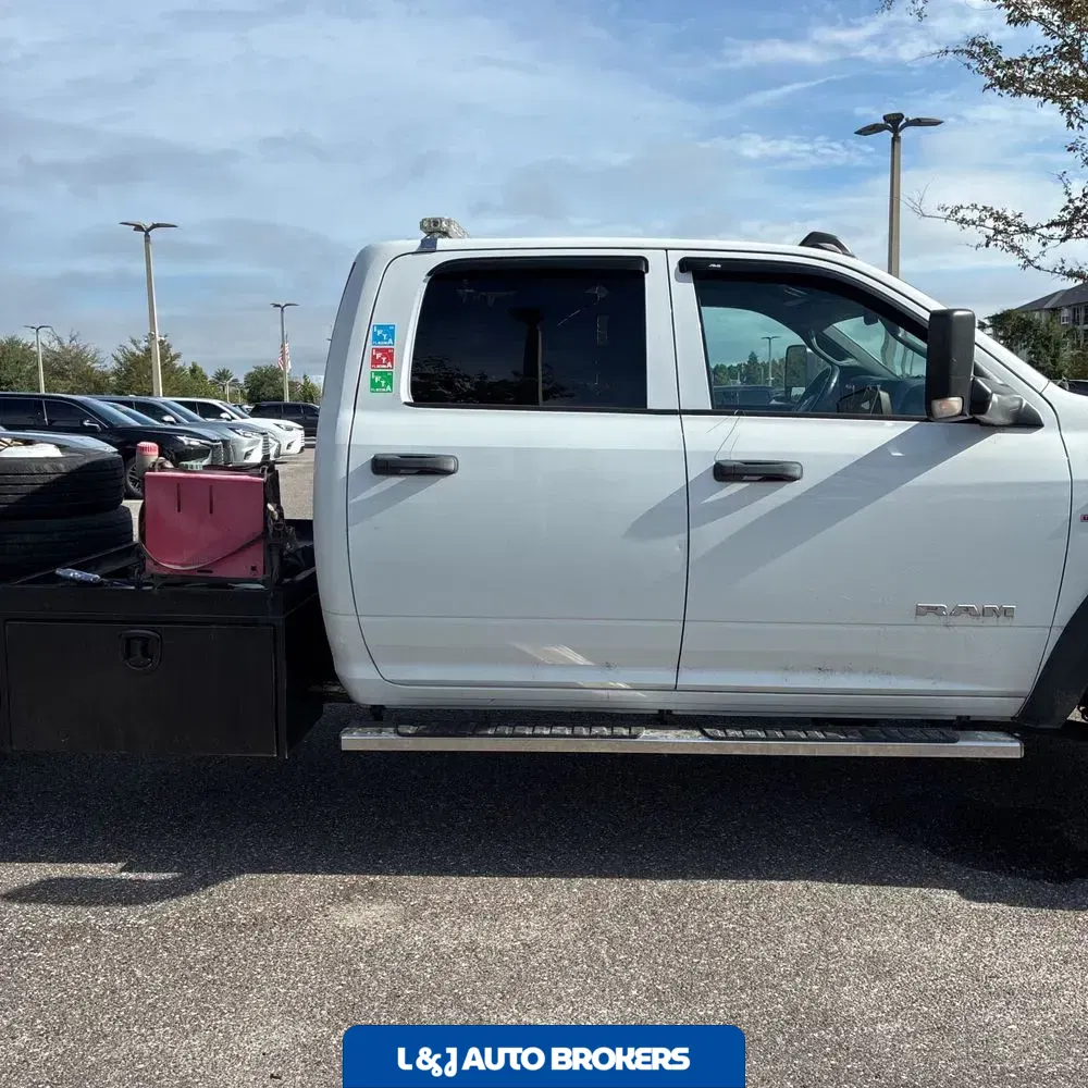 2022 Ram Commercial Tradesman CA60-84 CREW CAB/CHASSIS 4X4 6.7L