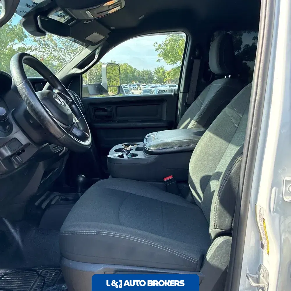 2022 Ram Commercial Tradesman CA60-84 CREW CAB/CHASSIS 4X4 6.7L