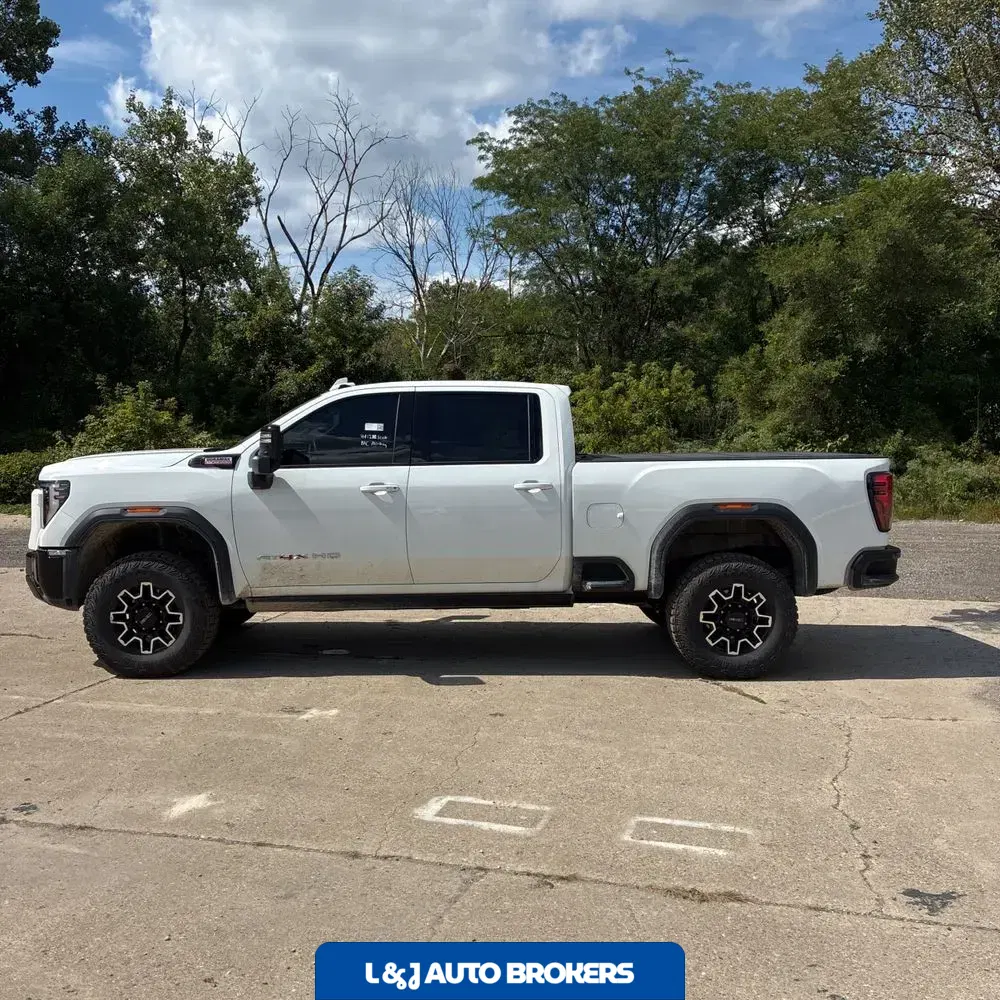 2024 GMC Sierra 2500 AT4X