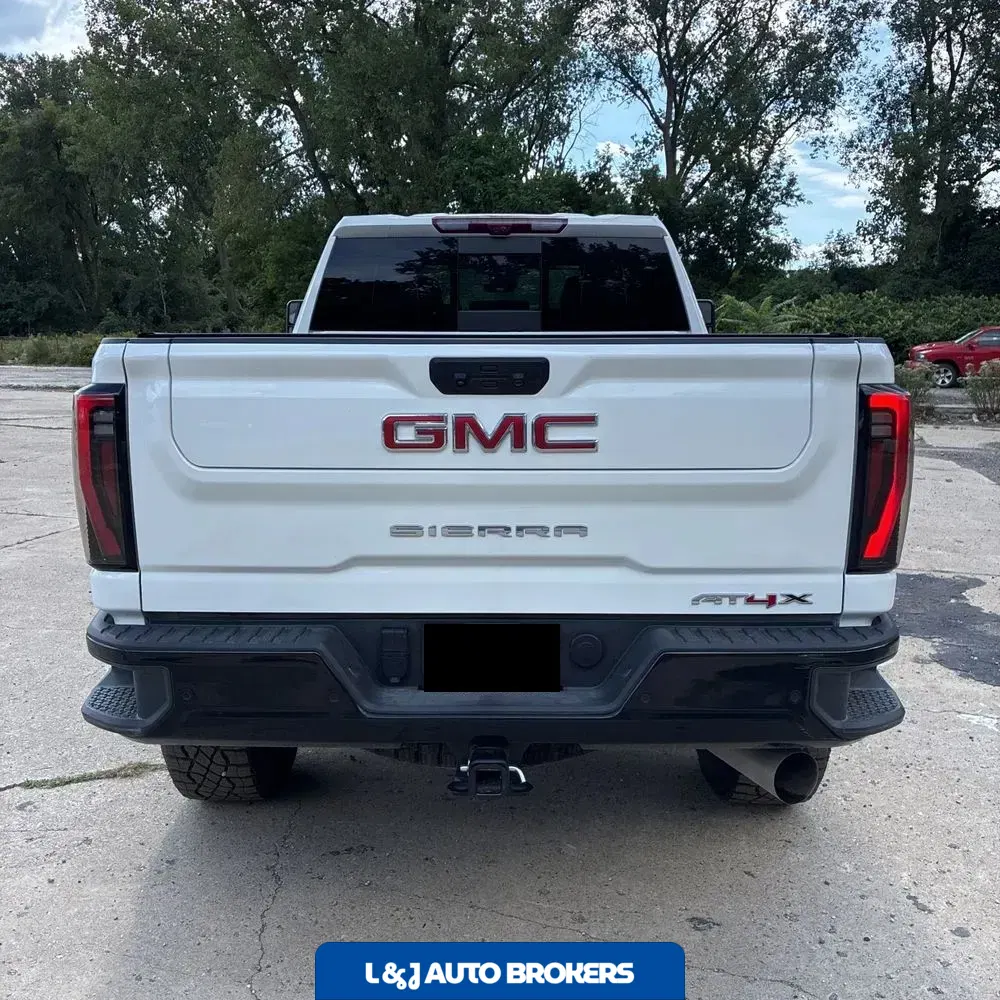 2024 GMC Sierra 2500 AT4X