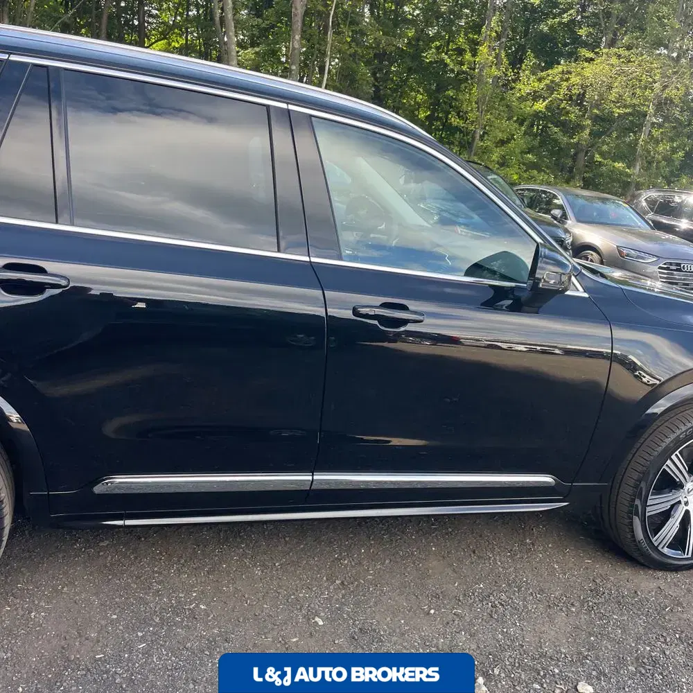 2025 Volvo XC90 B6 - Plus