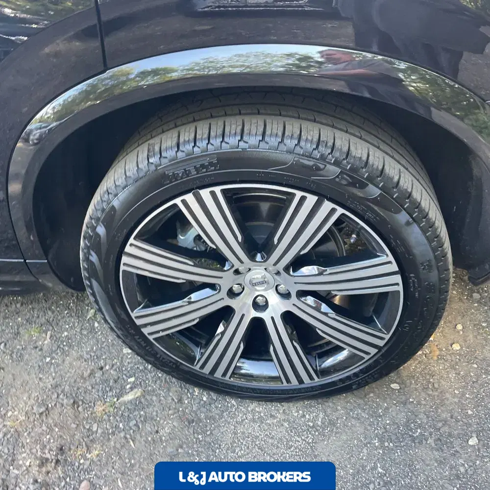 2025 Volvo XC90 B6 - Plus