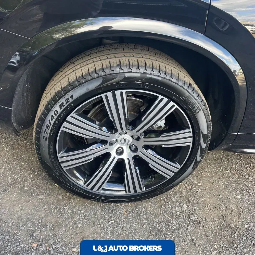2025 Volvo XC90 B6 - Plus