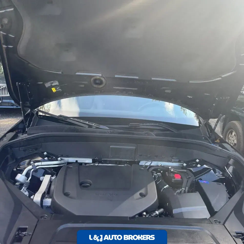 2025 Volvo XC90 B6 - Plus