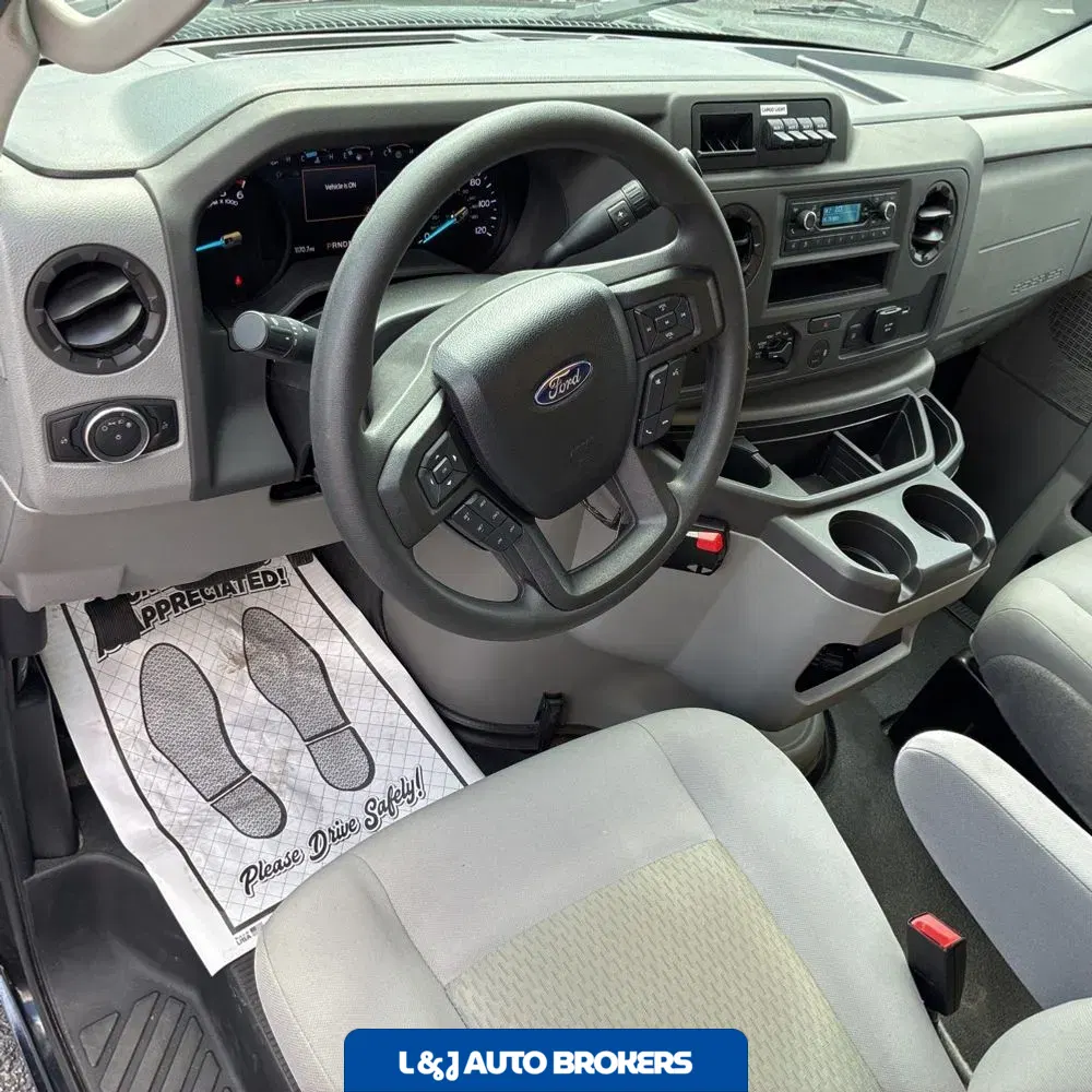 2025 Ford Commercial Vans E450