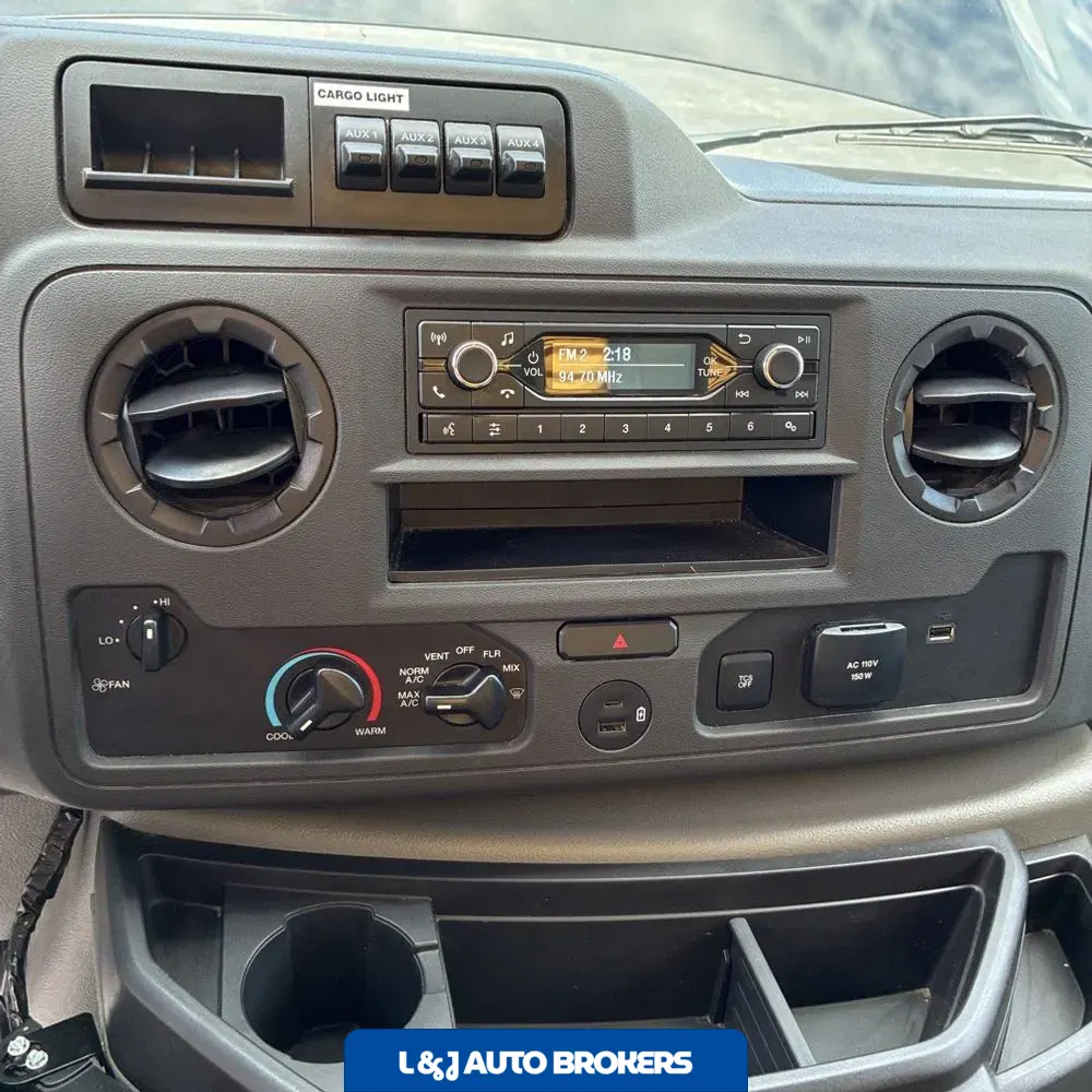 2025 Ford Commercial Vans E450