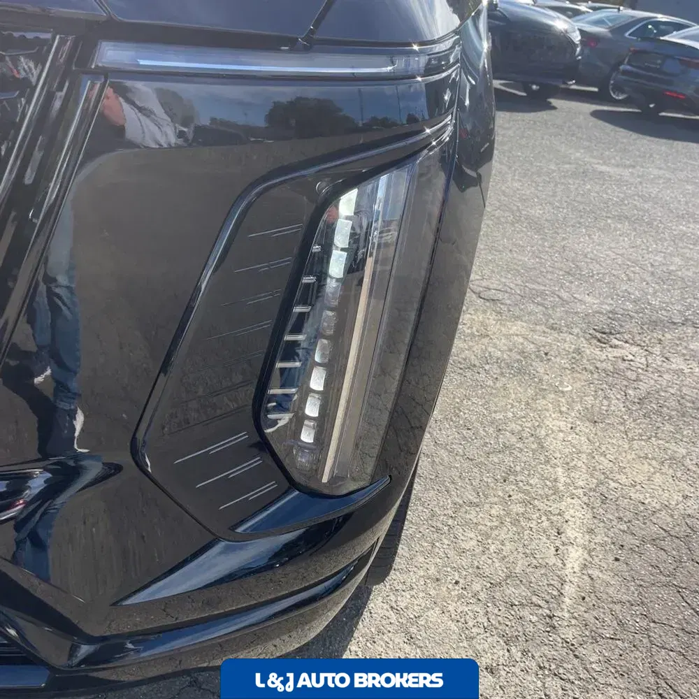 2025 Cadillac Escalade Sport Platinum