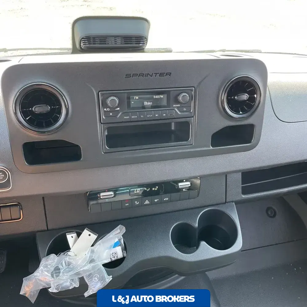 2025 Mercedes-Benz Sprinter 2500