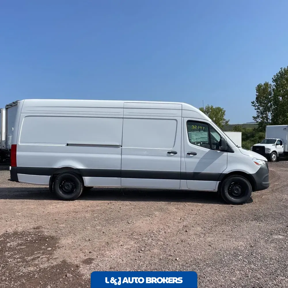 2025 Mercedes-Benz Sprinter 2500