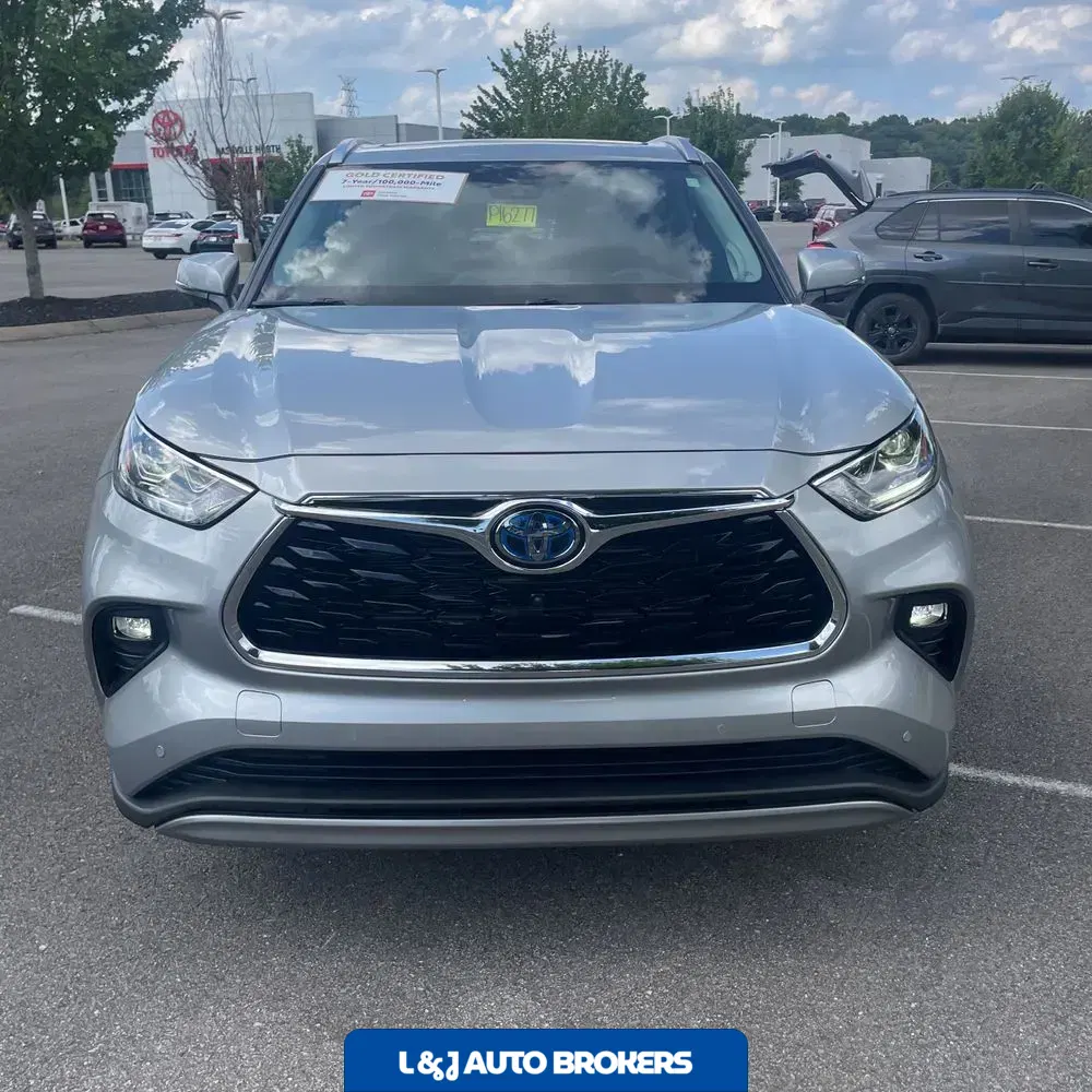 2024 Toyota Highlander Hybrid Platinum