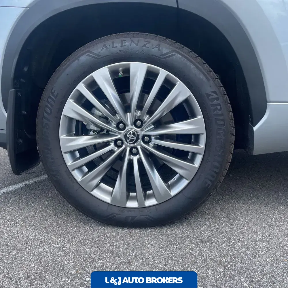 2024 Toyota Highlander Hybrid Platinum