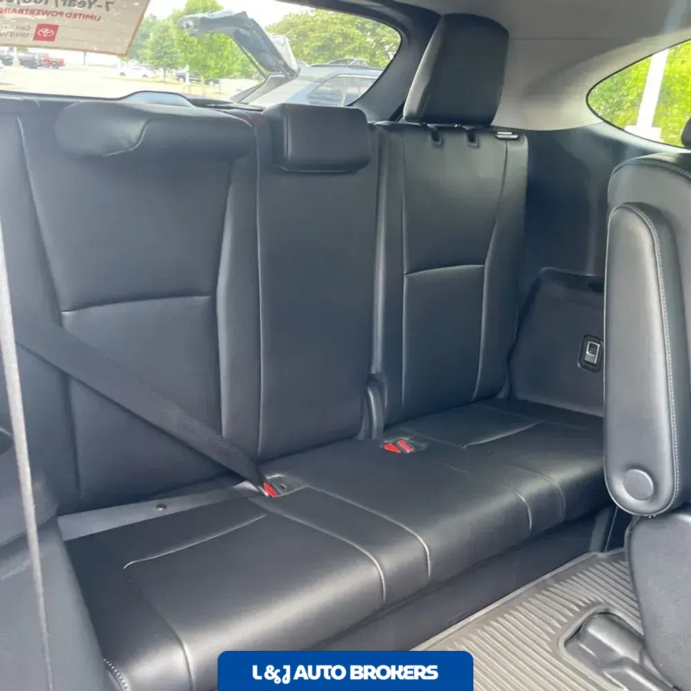 2024 Toyota Highlander Hybrid Platinum