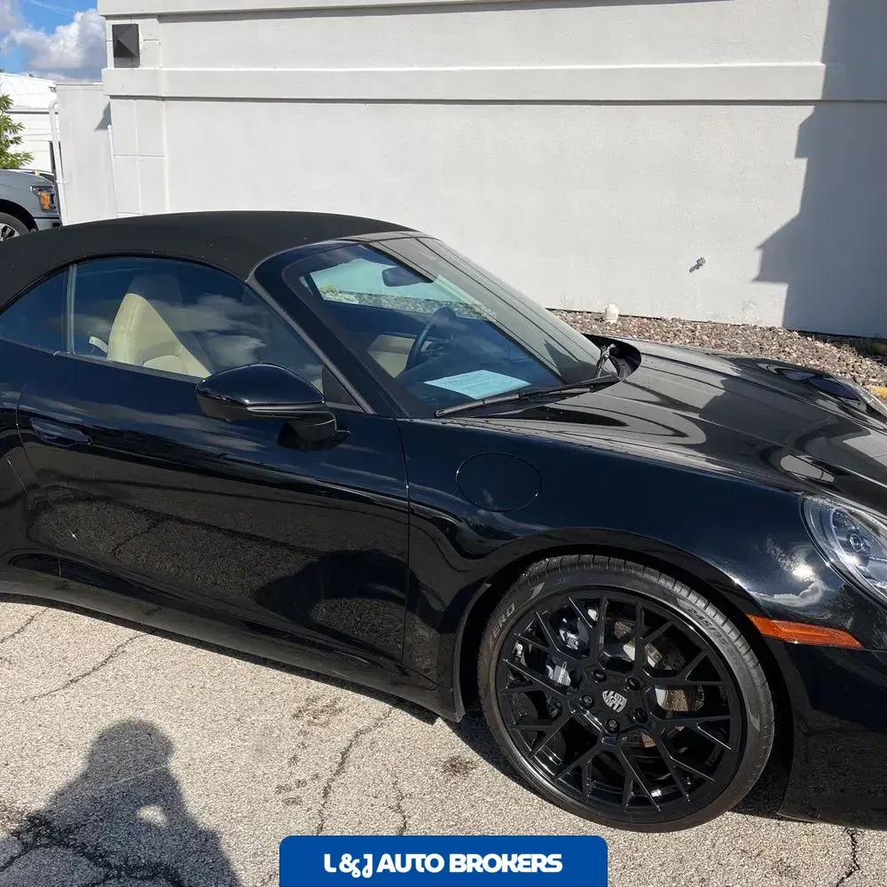 2022 Porsche 911 Carrera