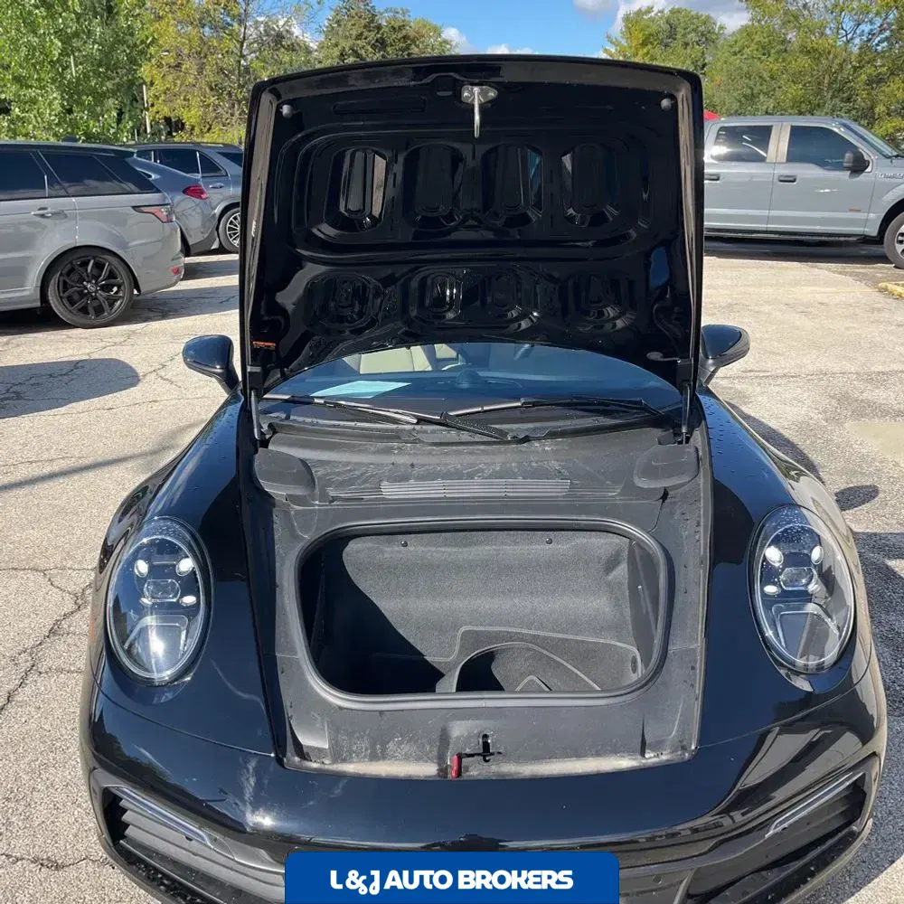 2022 Porsche 911 Carrera