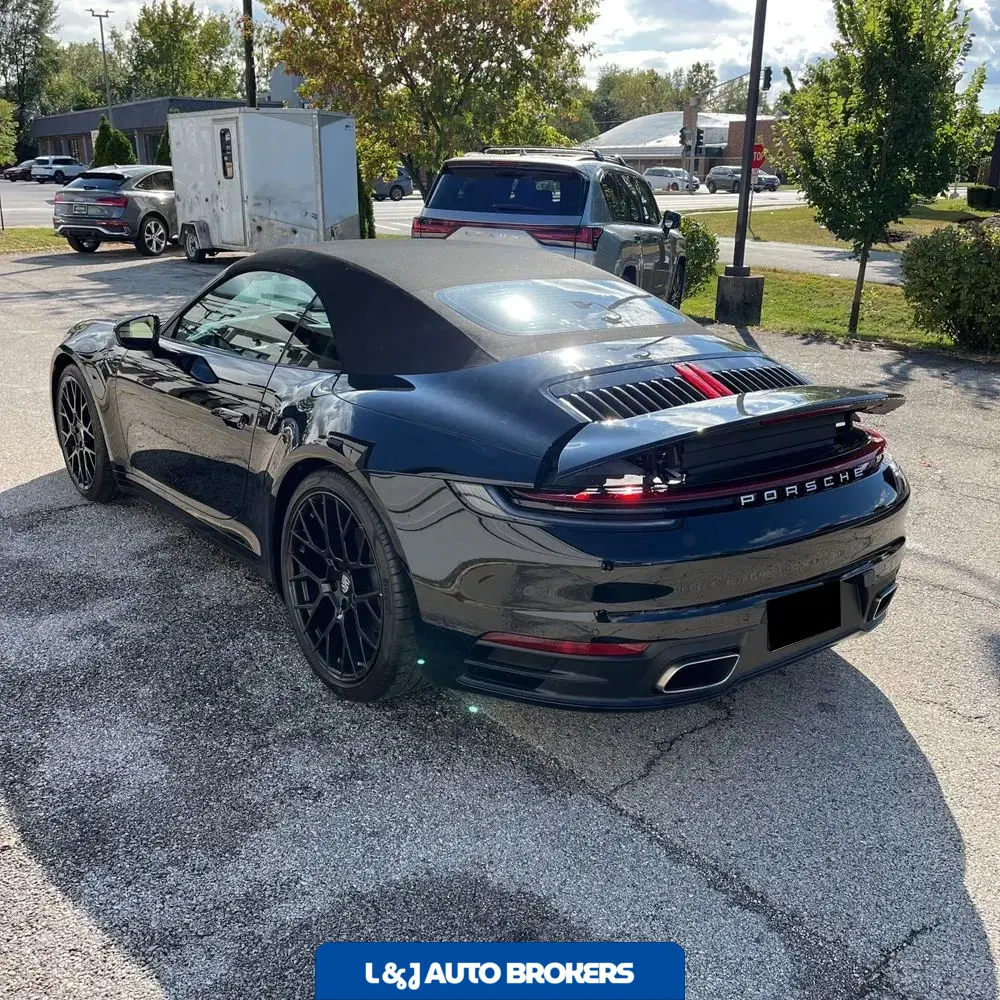 2022 Porsche 911 Carrera