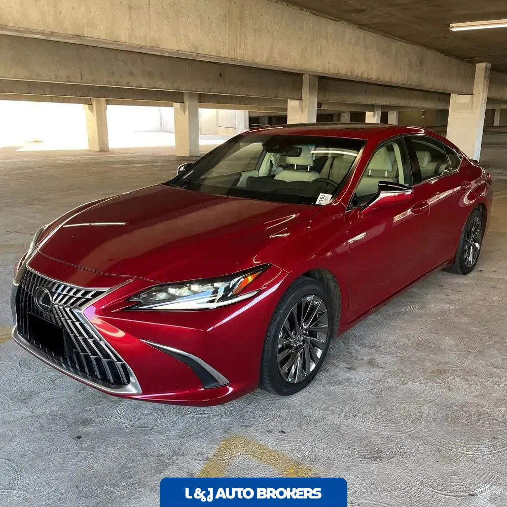 2024 Lexus ES 300h Luxury