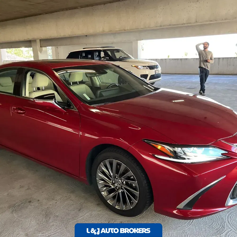 2024 Lexus ES 300h Luxury