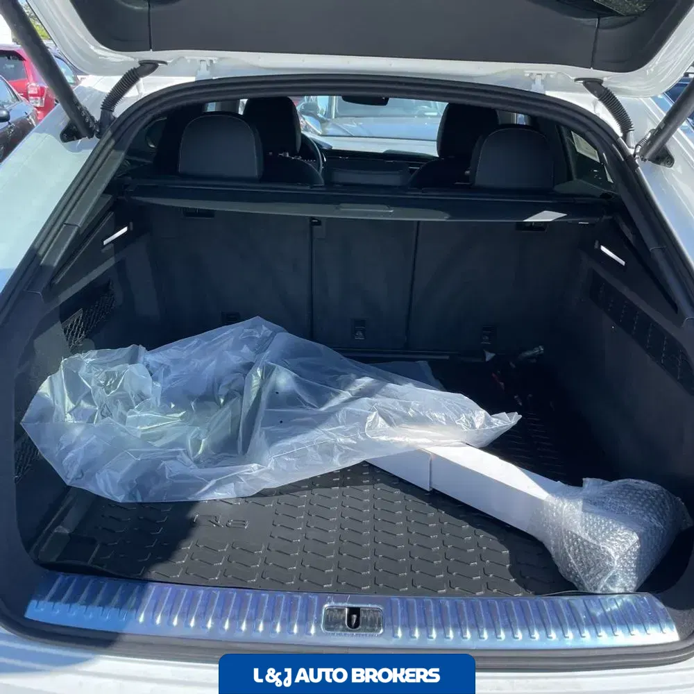 2025 Audi Q8 Premium 55