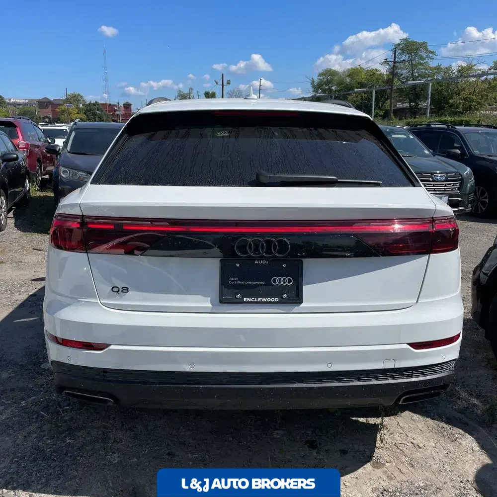 2025 Audi Q8 Premium 55