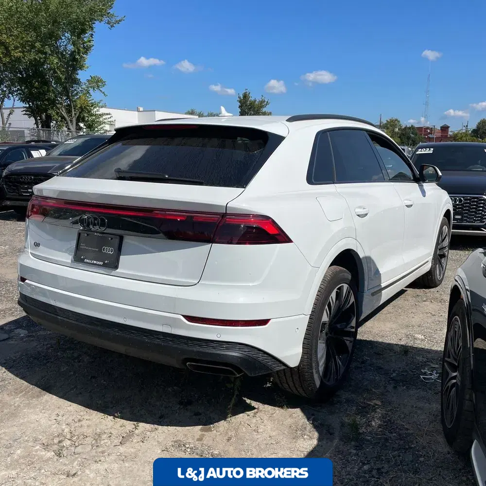 2025 Audi Q8 Premium 55