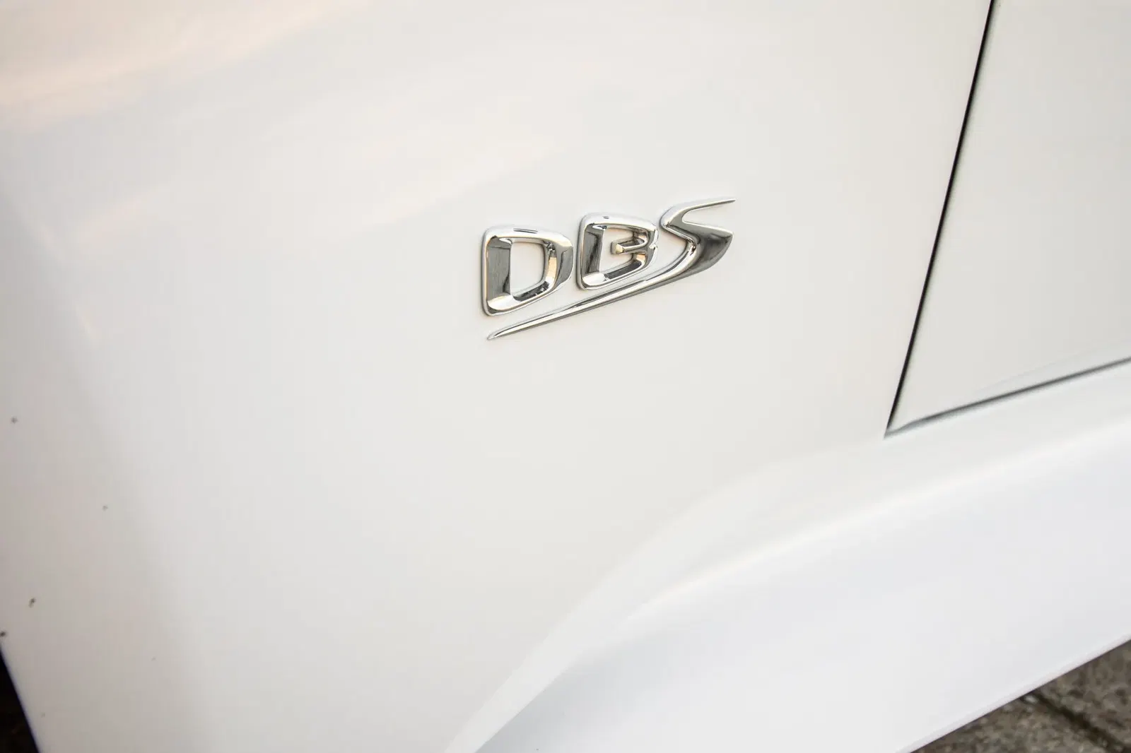 2020 Aston Martin DBS Superleggera