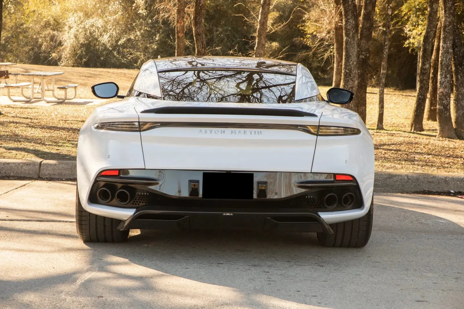 2020 Aston Martin DBS Superleggera