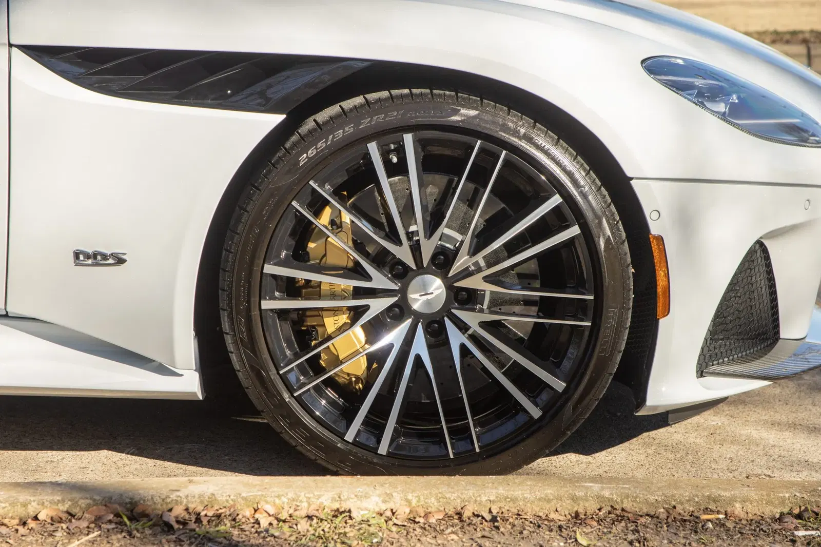 2020 Aston Martin DBS Superleggera