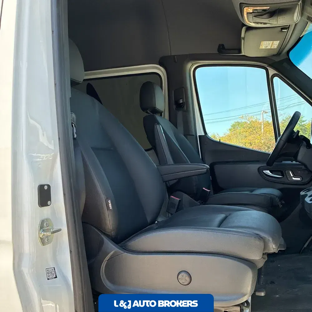 2023 Mercedes-Benz Sprinter 2500