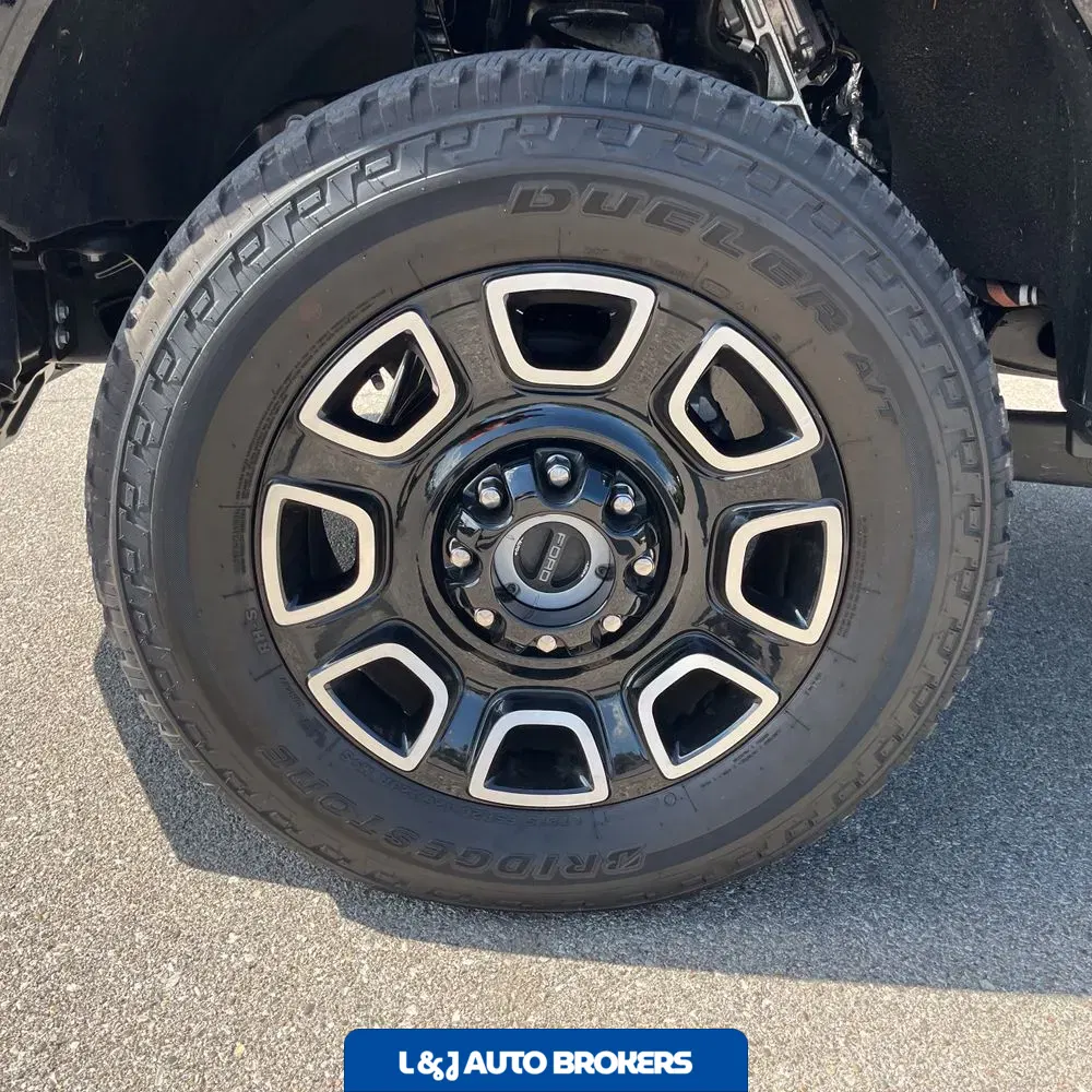 2025 Ford F-350 Super Duty Platinum