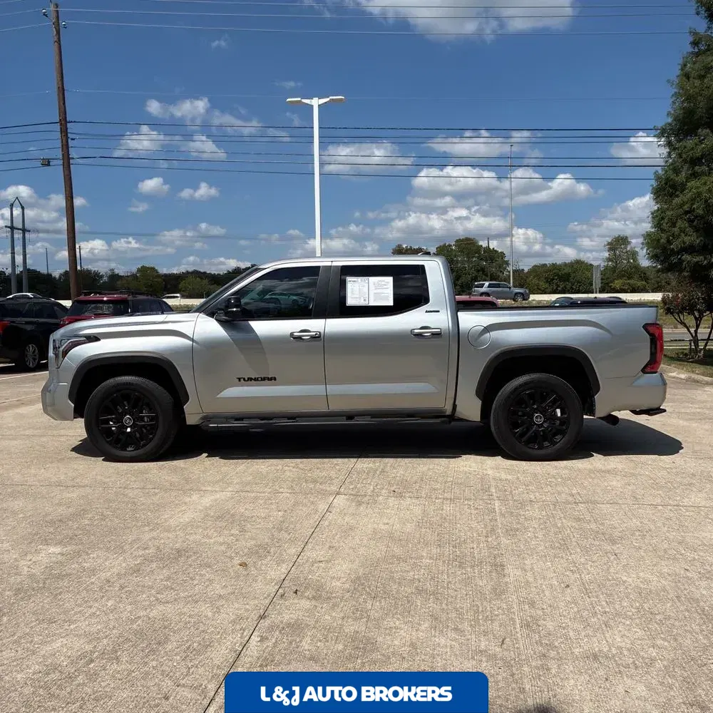 2024 Toyota Tundra Limited HV