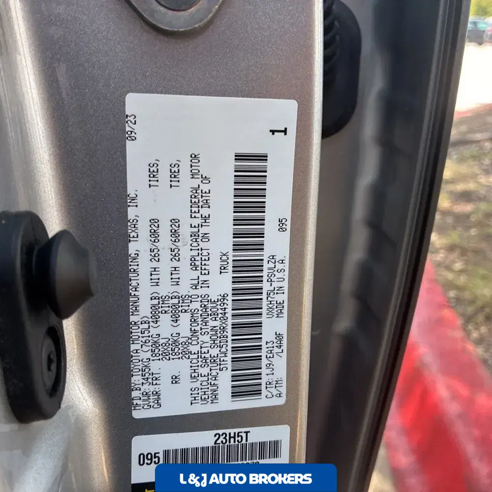 2024 Toyota Tundra Limited HV