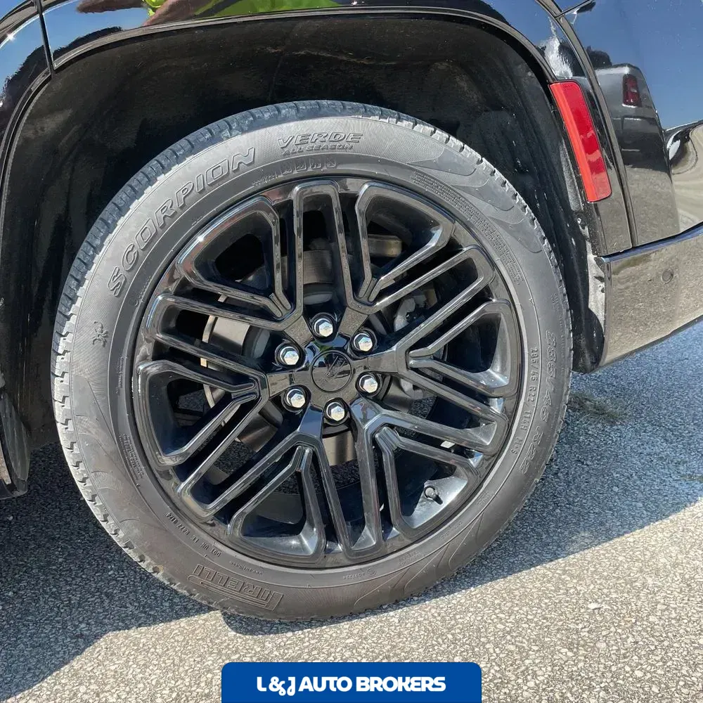 2024 Jeep Wagoneer Carbide