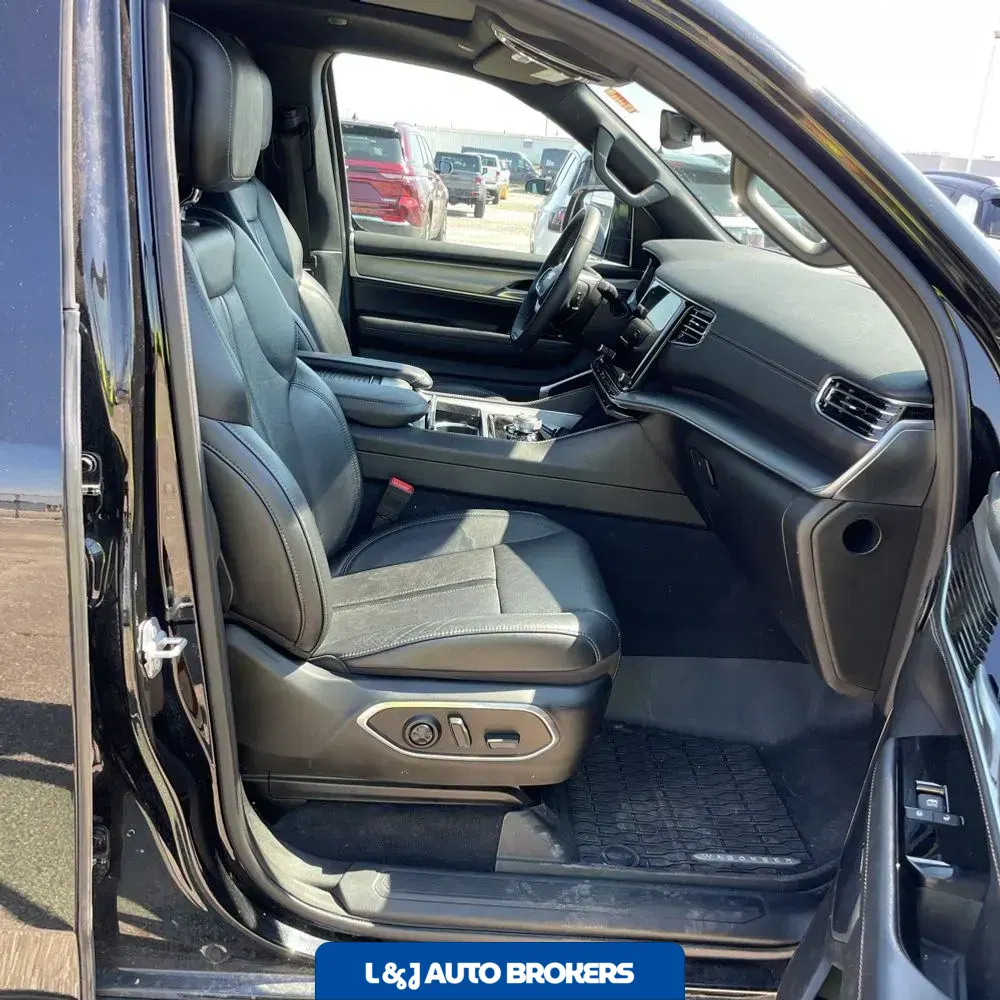 2024 Jeep Wagoneer Carbide