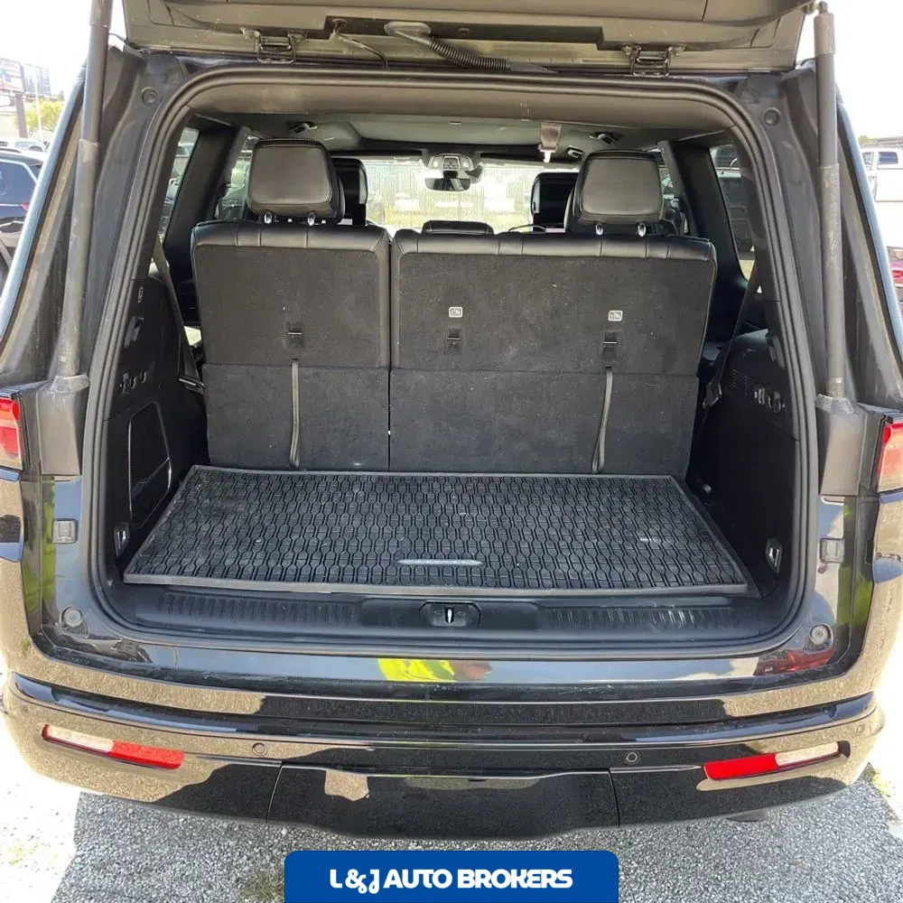 2024 Jeep Wagoneer Carbide