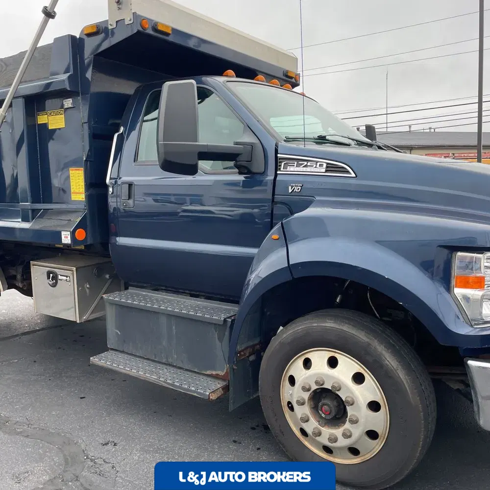 2018 Ford F750
