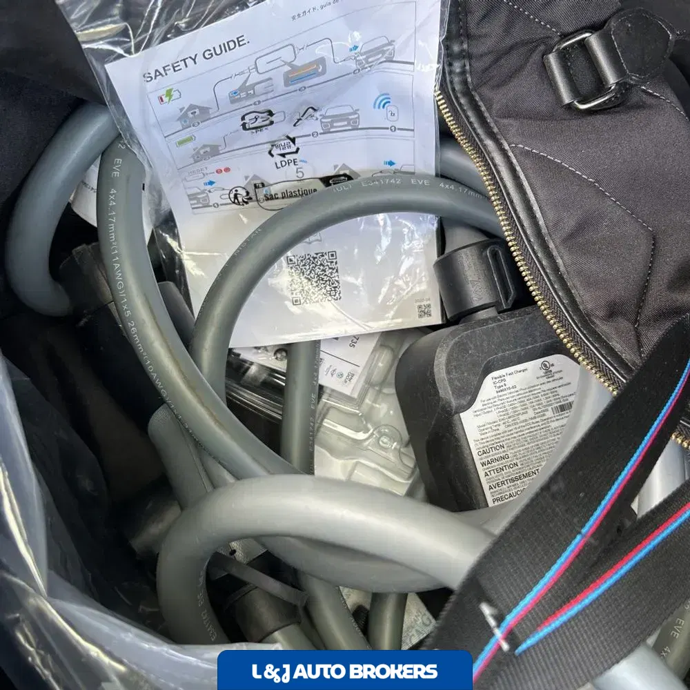 2023 BMW XM Base