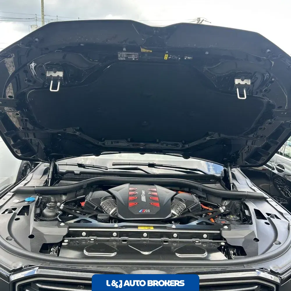 2023 BMW XM Base