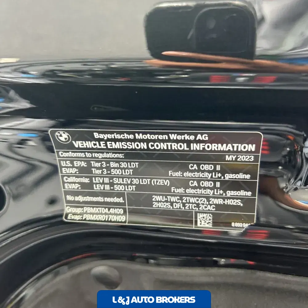 2023 BMW XM Base
