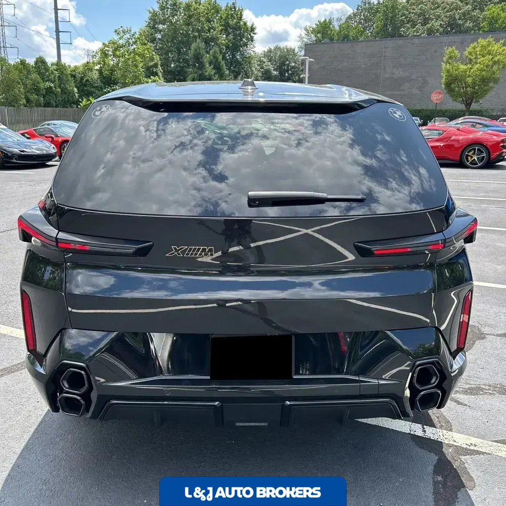 2023 BMW XM Base