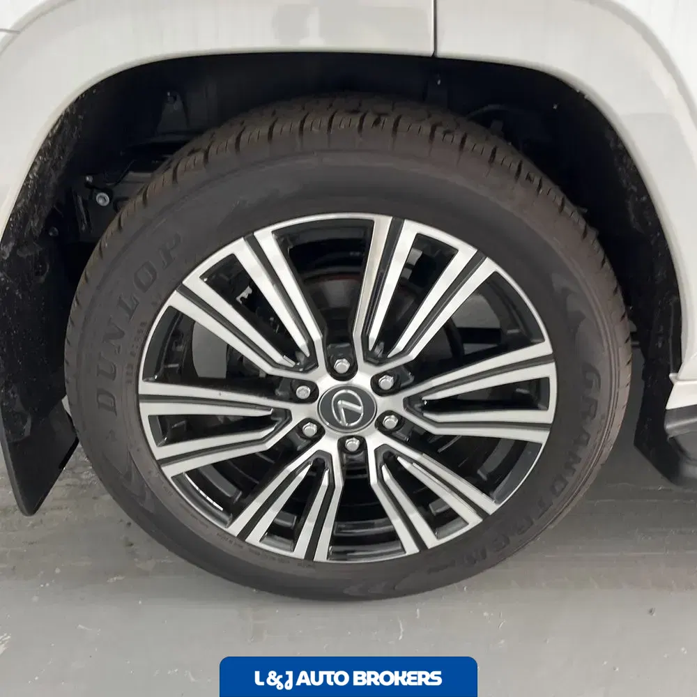 2024 Lexus LX 600 Luxury